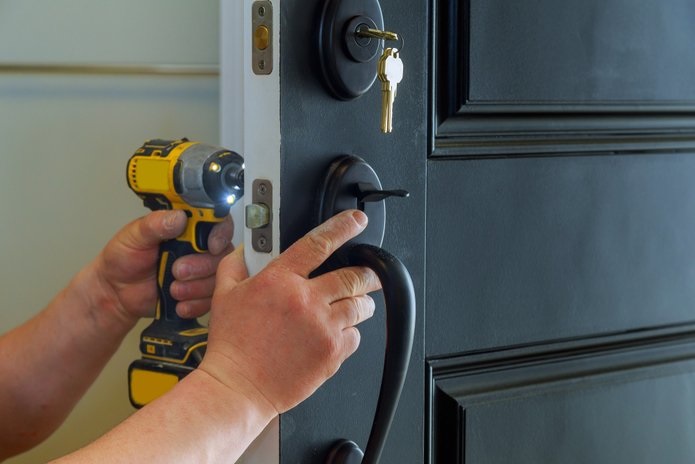 Why Go with Professional Locksmith Services?